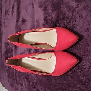 Red Pumps, Size 9